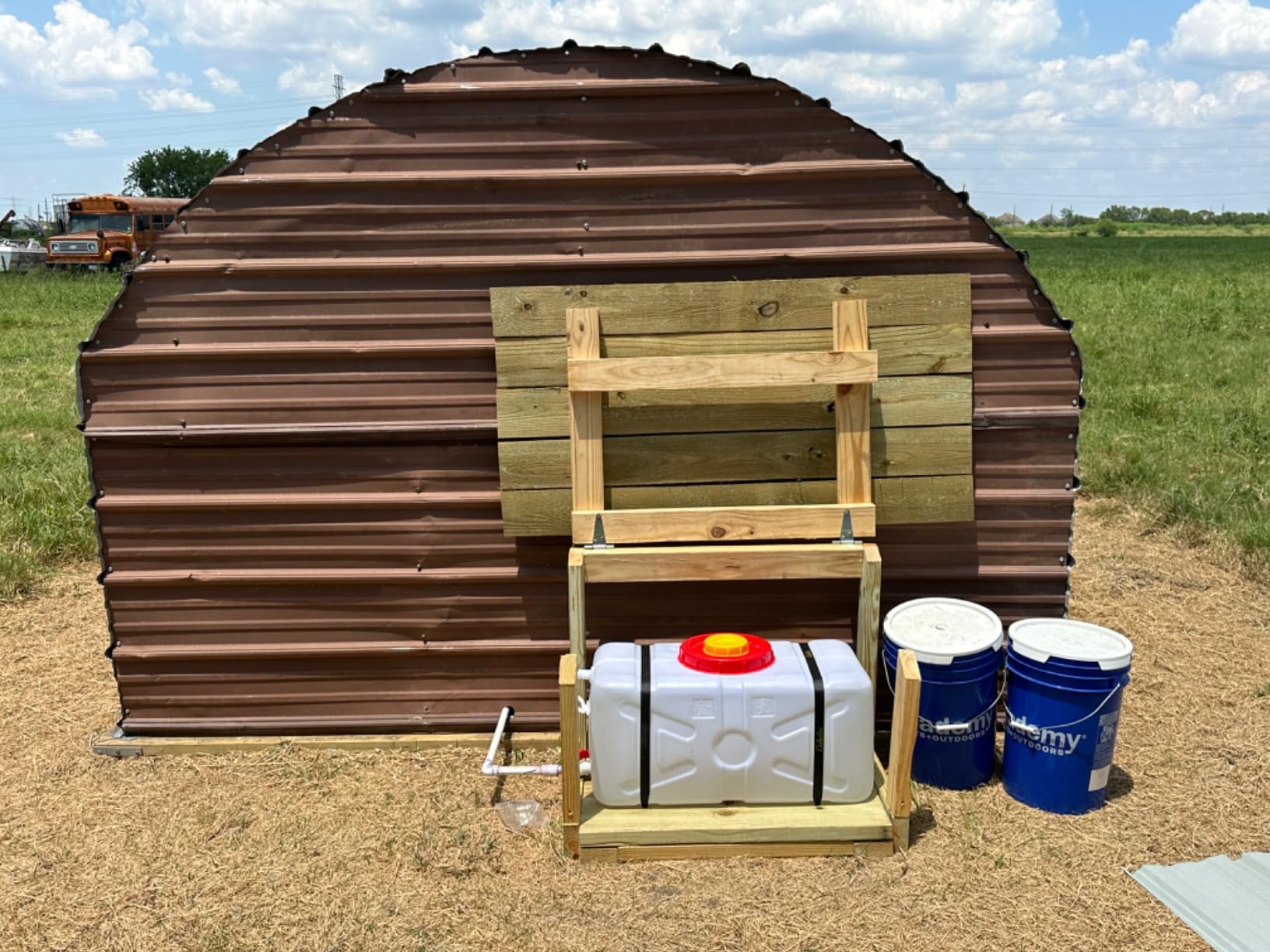 20 Gallon Portable Water Tank with Spigot&Hose customer photo 1