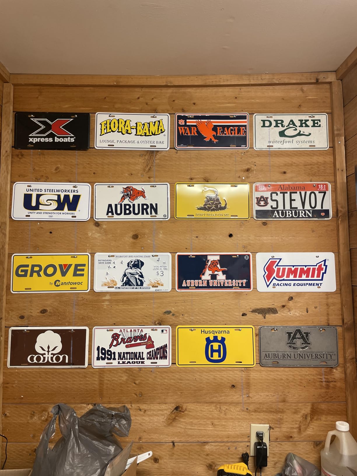 IRWIN Tools STRAIT-LINE COMPACT Chalk Reel, with Blue Chalk, 30 ft. (IWHT48440BC) customer photo 2