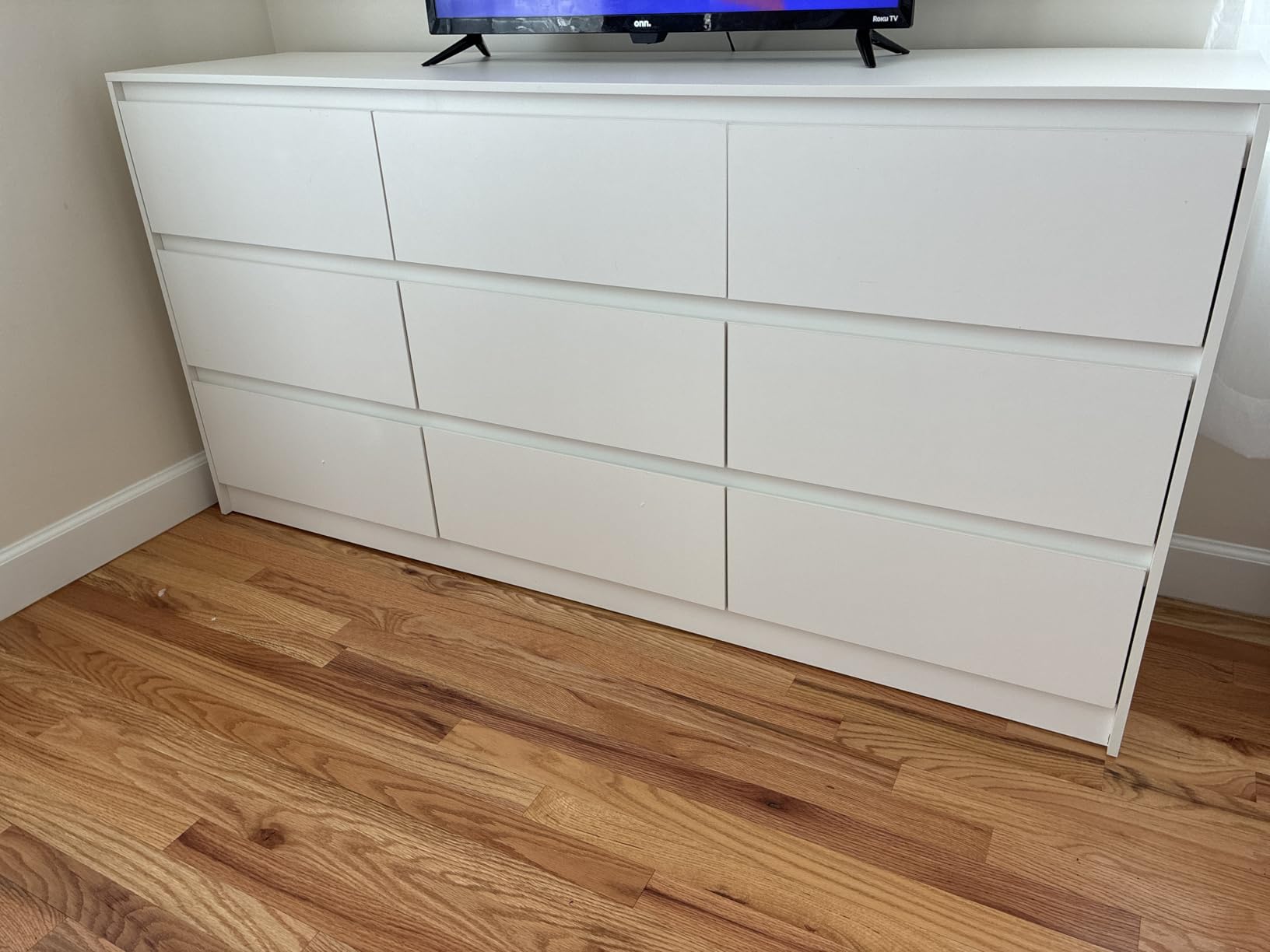 9 Drawer Dresser for Bedroom with Deep Drawers, Large Floor Wood Dressers & Chest of Drawers Handle Free, Modern White Long Dressers for Closet Living Room, Euro Slide (63