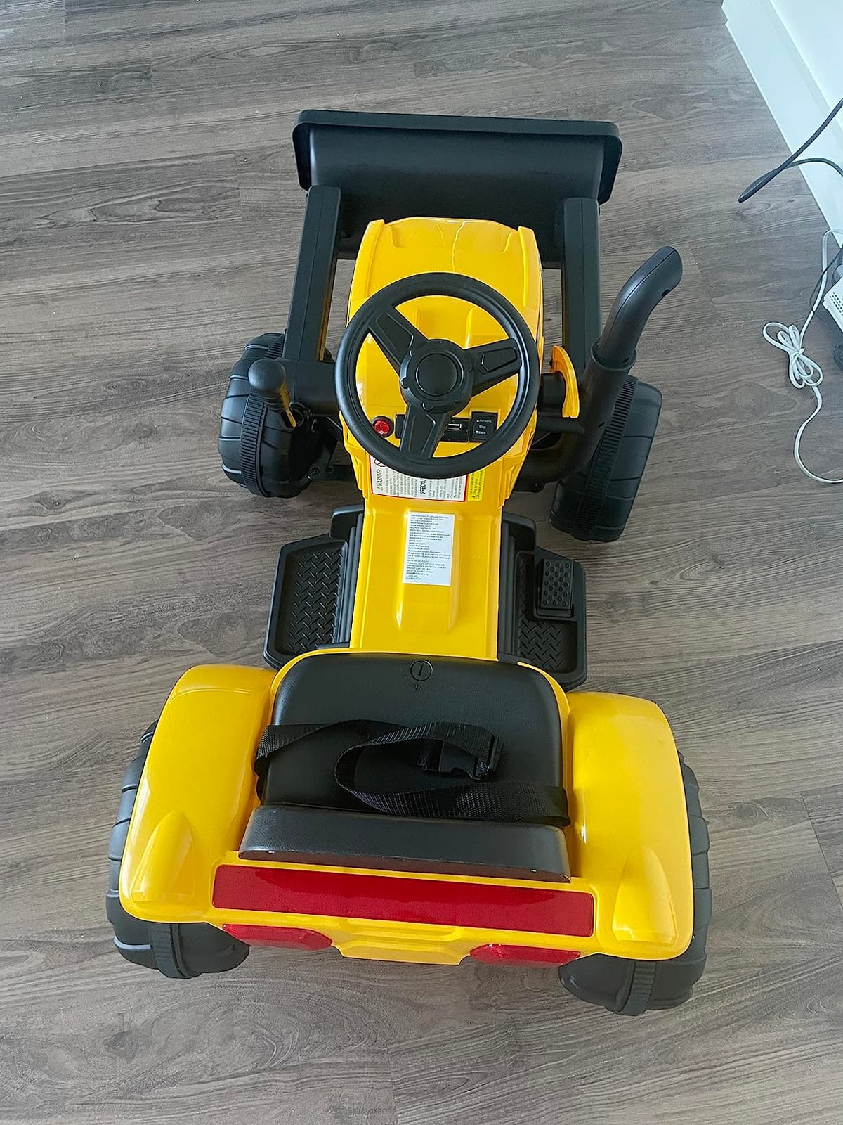 OLAKIDS Kids Ride on Car, 12V Electric Excavator Vehicle Construction Truck with Remote Control, Adjustable Bucket, Toddlers Battery Powered Bulldozer Tractor with 2 Speeds, Music, Citrine customer photo 2