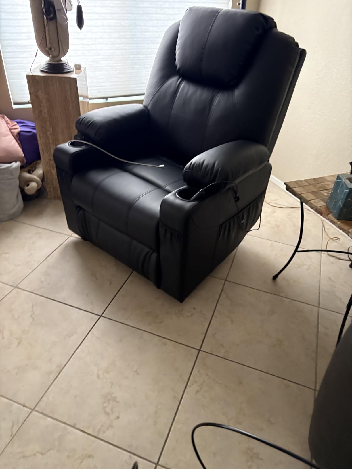 MCombo Power Lift Recliner Chair for Elderly, Lift Chair with Heat and Massage, FSC Certified, USB Ports, Cup Holders, Faux Leather 7040 (Black, Medium) customer photo 2