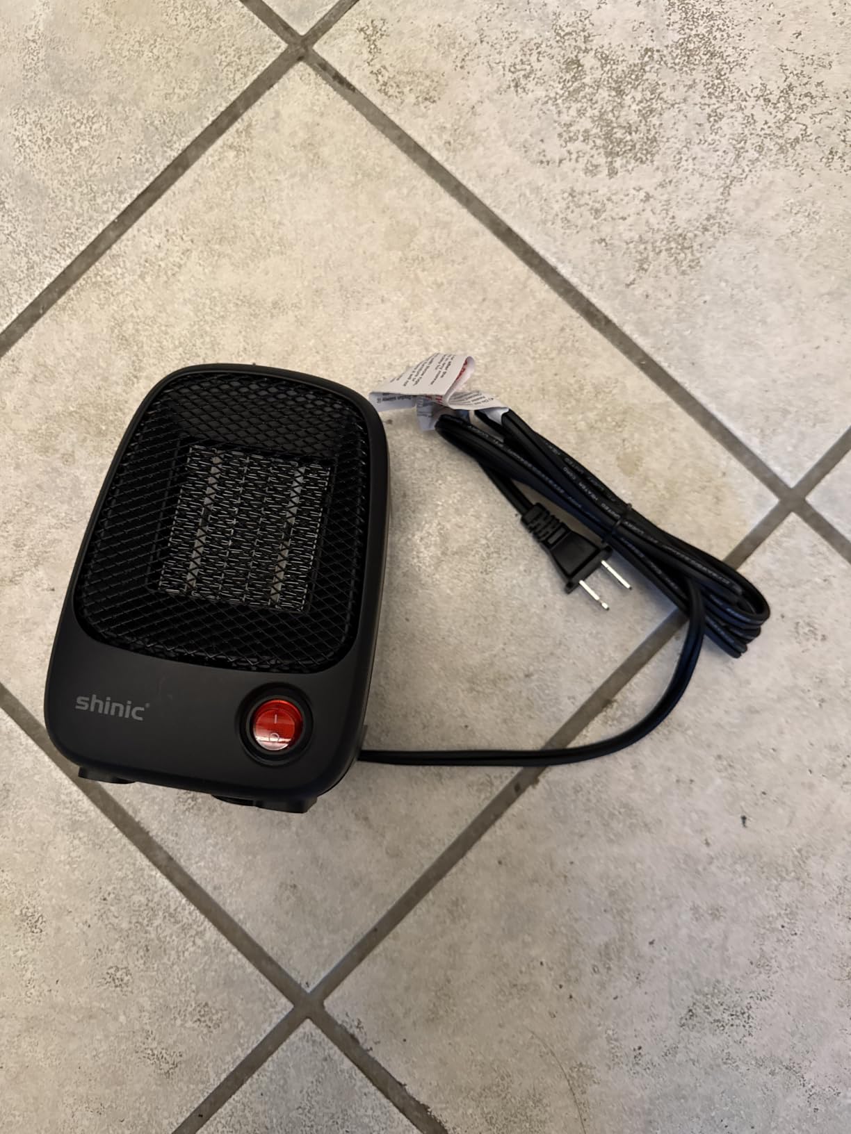 shinic 500W Mini PTC Ceramic Space Heater, Warm Gift for Christmas, Black customer photo 1