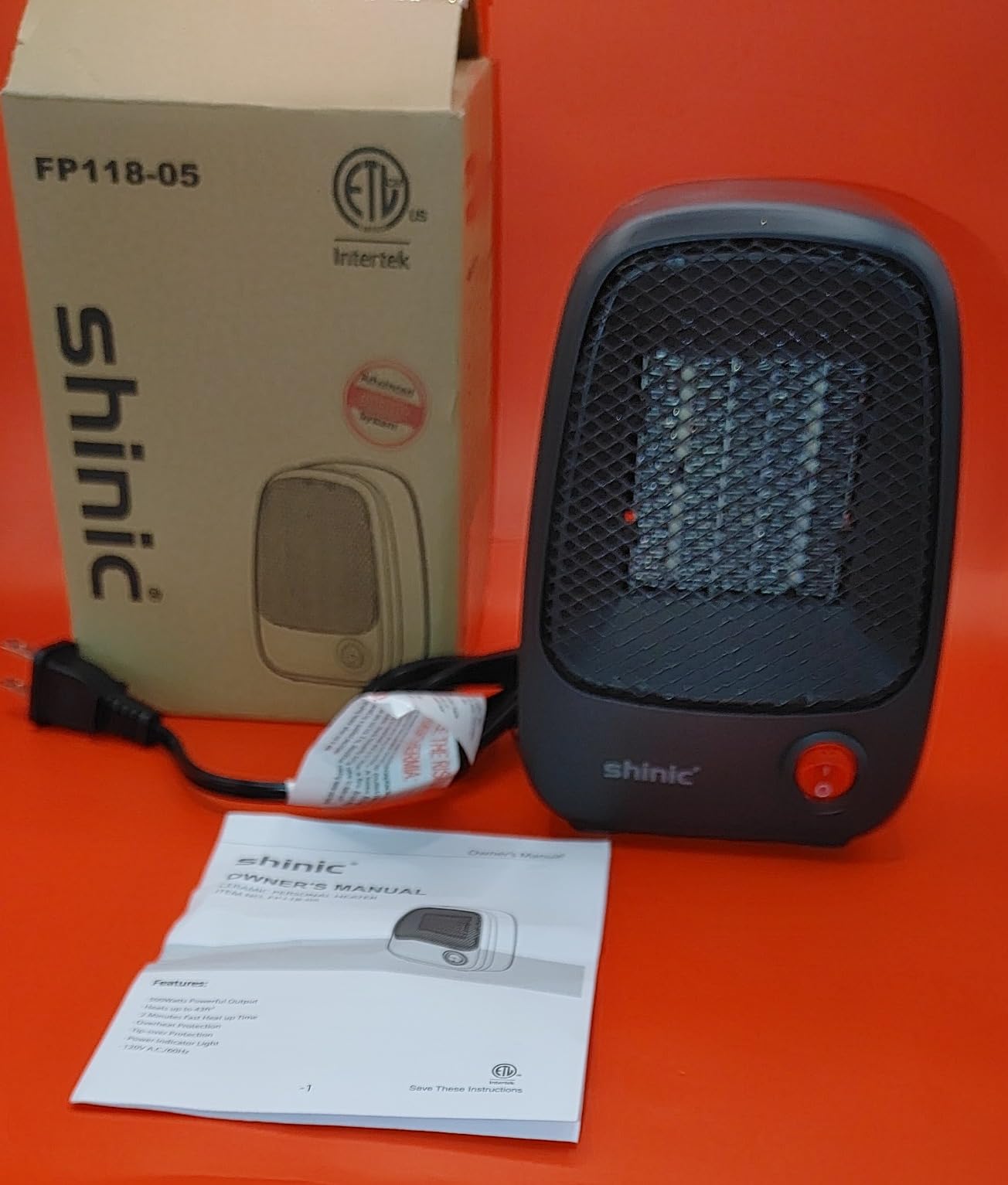 shinic 500W Mini PTC Ceramic Space Heater, Warm Gift for Christmas, Black customer photo 2