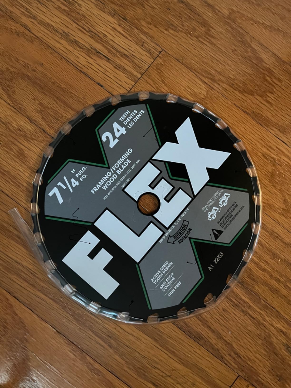FLEX 24V Brushless Cordless 7-1/4-Inch Rear Handle Circular Saw Kit with 10.0Ah Stacked Lithium Battery and 280W Rapid Charger - FX2141R-1J customer photo 2