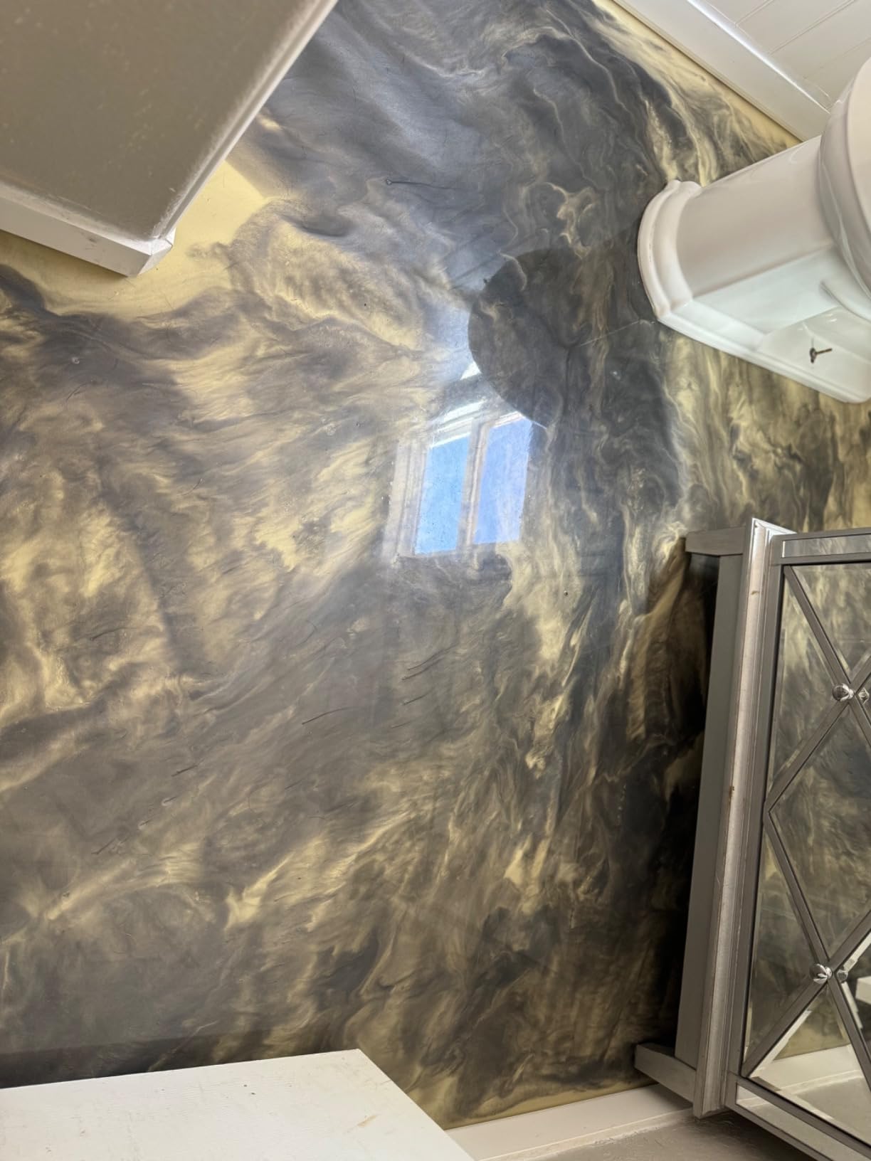 Clear Floor Epoxy Resin for Garages, Basements, Warehouses, Retail Stores and More | Highly Durable | Resistant to Scratches, Spills, and Stains | 3 Gallon Kit | 11.4 L customer photo 1
