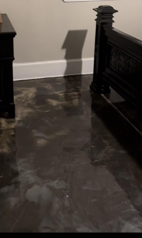 Clear Floor Epoxy Resin for Garages, Basements, Warehouses, Retail Stores and More | Highly Durable | Resistant to Scratches, Spills, and Stains | 3 Gallon Kit | 11.4 L customer photo 2