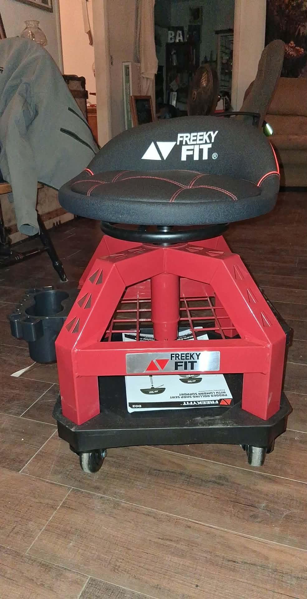 Rolling Shop Stool for Garage with Casters, DO02-Adjustable Height 360° Swivel Shop Seat with Tool Tray Storage, 330 LBS Capacity Padded Mechanic Stool, Magnetic Tool Hold, Heavy Duty, Red customer photo 2