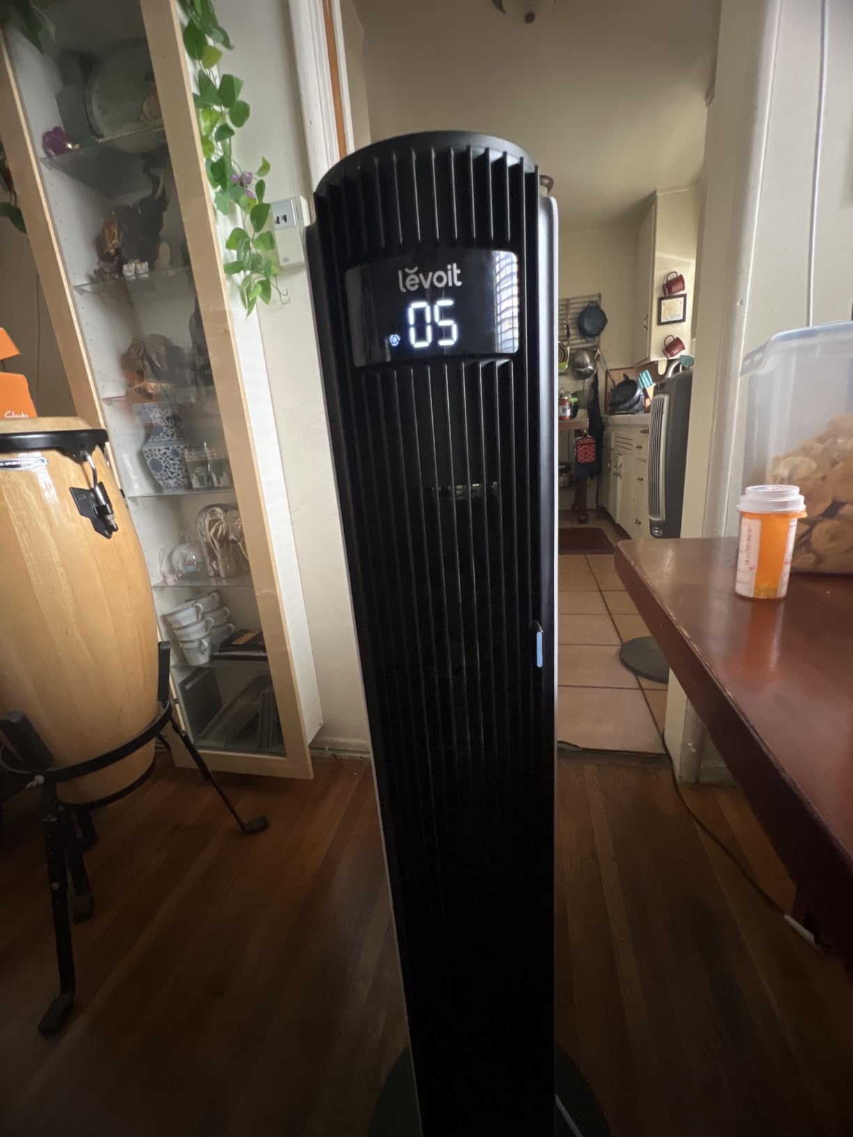 Levoit Tower Fan for Bedroom, 26ft/s Smart Standing Fans that Blow Cold Air customer photo 1