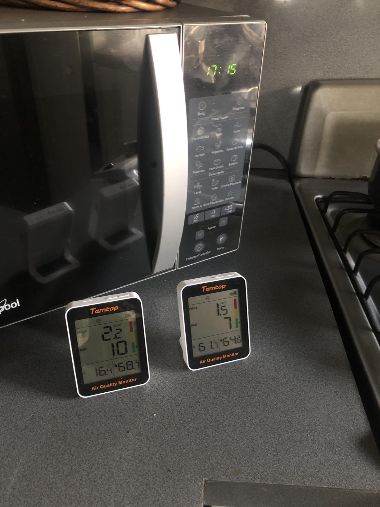 Temtop S1 PM2.5 Air Quality Monitor & Indoor Thermometer customer photo 2