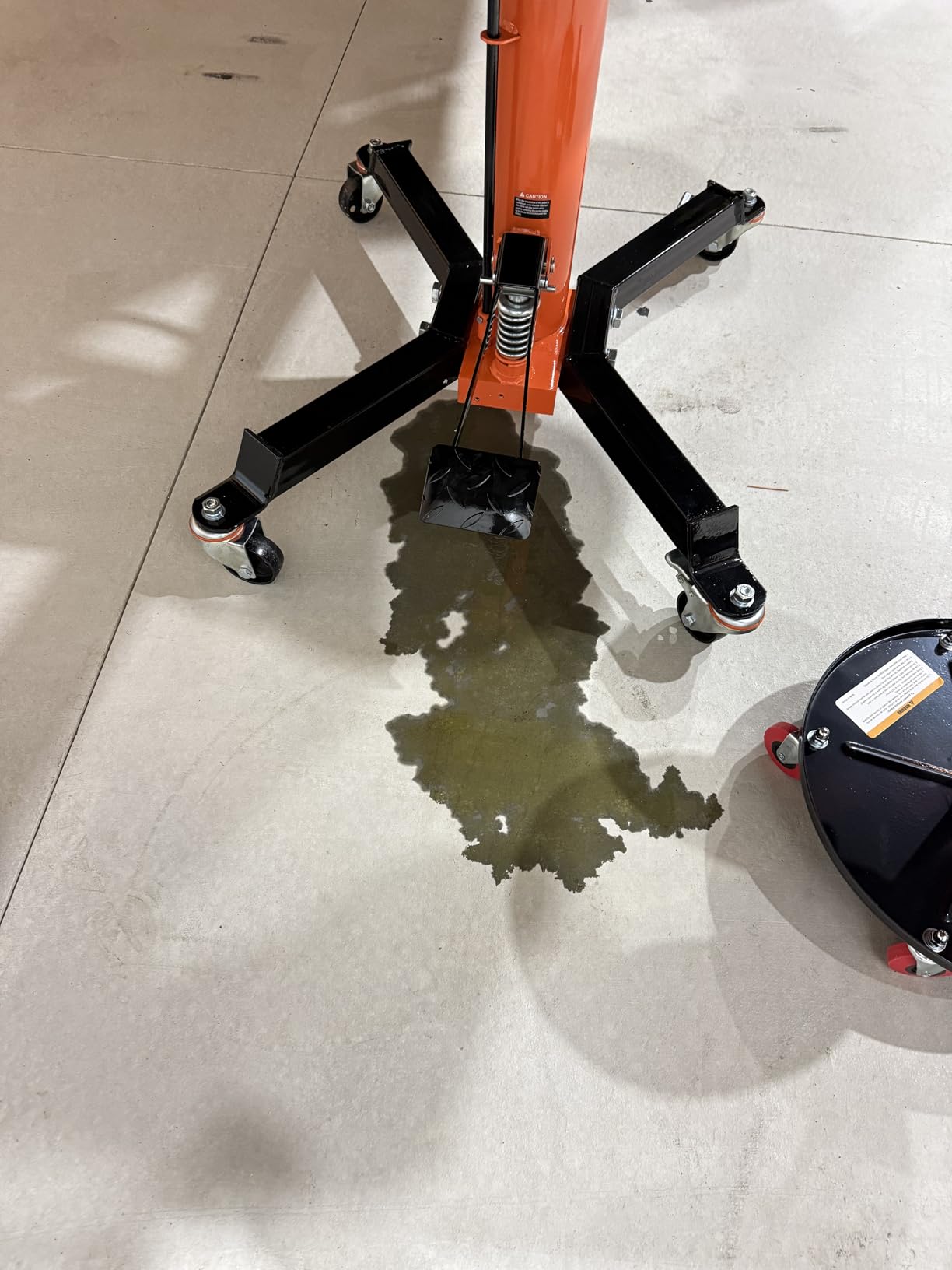 VEVOR Transmission Jack, 1322 LBS Hydraulic Telescoping Transmission Jack, 32