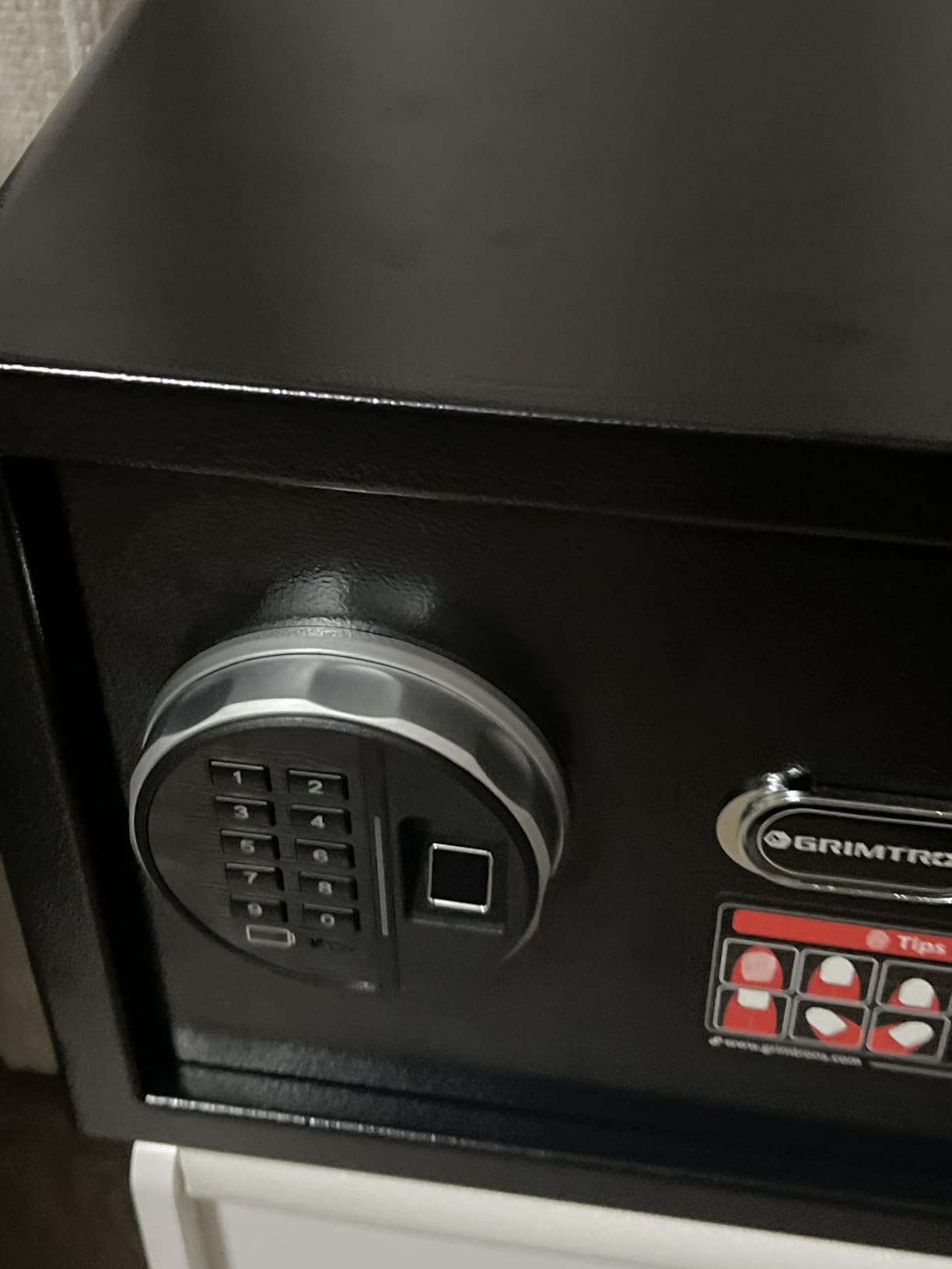 Grimtron 20LB Biometric Safe with Fingerprint Lock, 3-8 Digit PIN customer photo 1