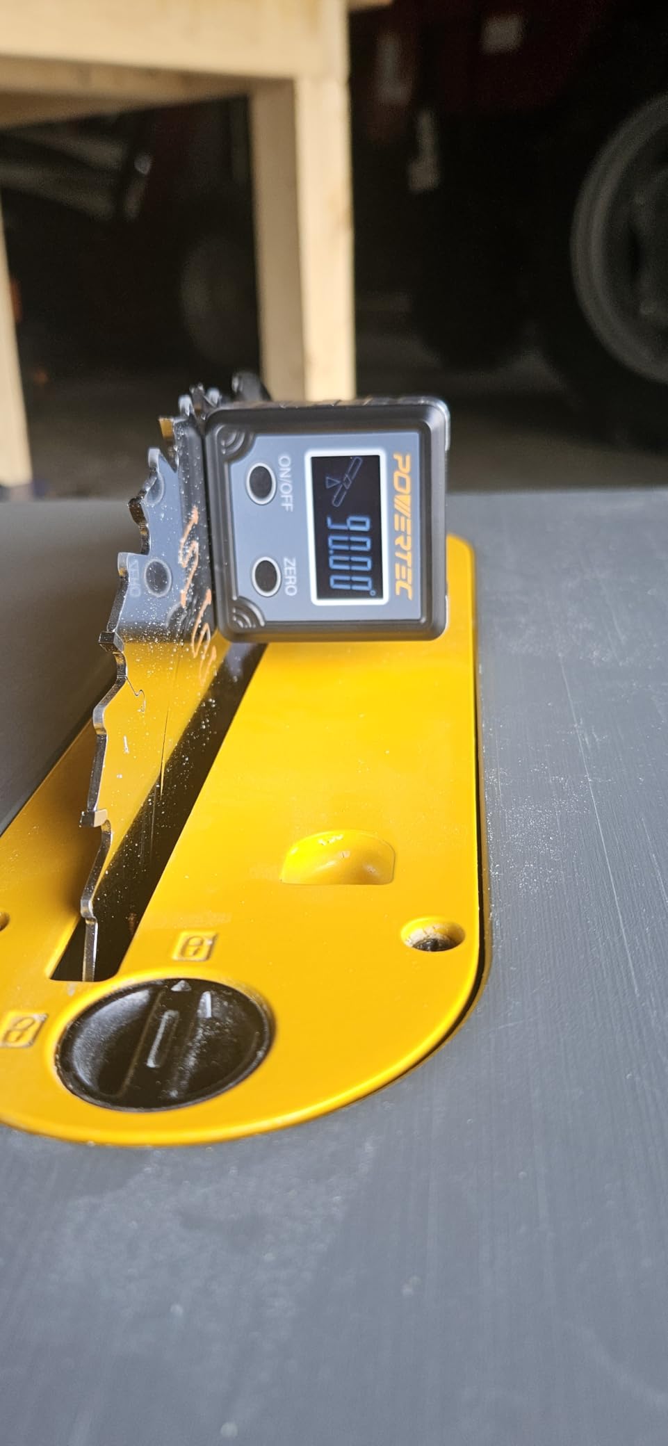 POWERTEC 71828 Table Saw Angle Gauge, Digital Angle Finder Protractor, Digital Level Box, 1 Pack, Digital Angle Gauge for Woodworking, Table Saw, Miter Saw customer photo 2