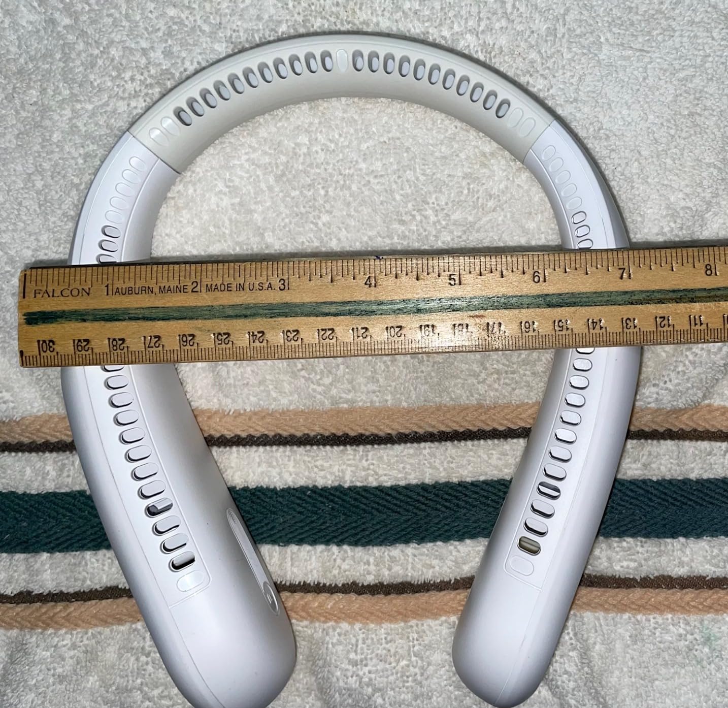 Hotsales Neck Fan, Bladeless Fan That Blows Cold Air, Portable Rechargeable customer photo 2