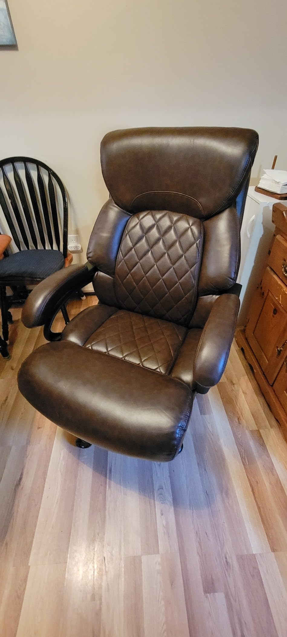 Big and Tall Office Chair for Heavy People, 500LBS High Back Extra Wide Heavy Duty Executive Office Chair Comfortable for Home Office, Large Computer Desk Chair with Adjustable Lumbar Support Black customer photo 2