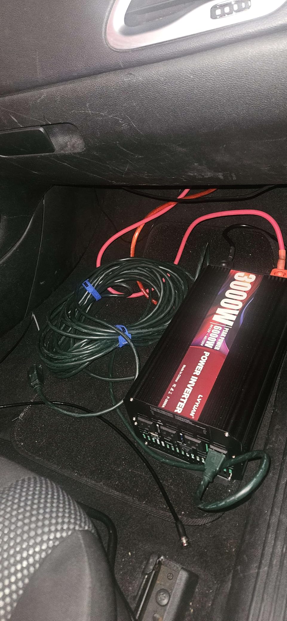 LVYUAN 4000 Watt Power Inverter 12V to 110V 120V for Vehicle, Solar Inverter System, Heavy Duty, RV, Truck, Off Grid,Camping with 4 AC Outlets, LCD Display, Wireless Remote Control, Car Power Inverter customer photo 2