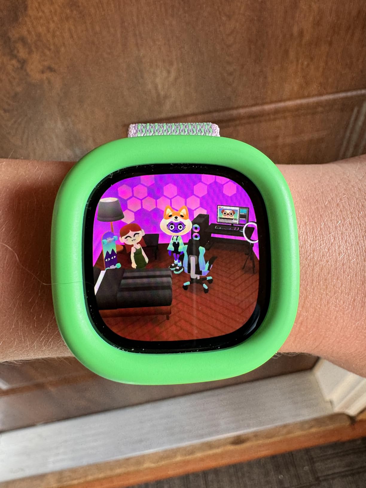 Fitbit Google Ace LTE - Kids Smartwatch with Call, Message, GPS, and Activity-Based Games, Ace Pass Data Plan Required - Spicy - Moovin customer photo 1