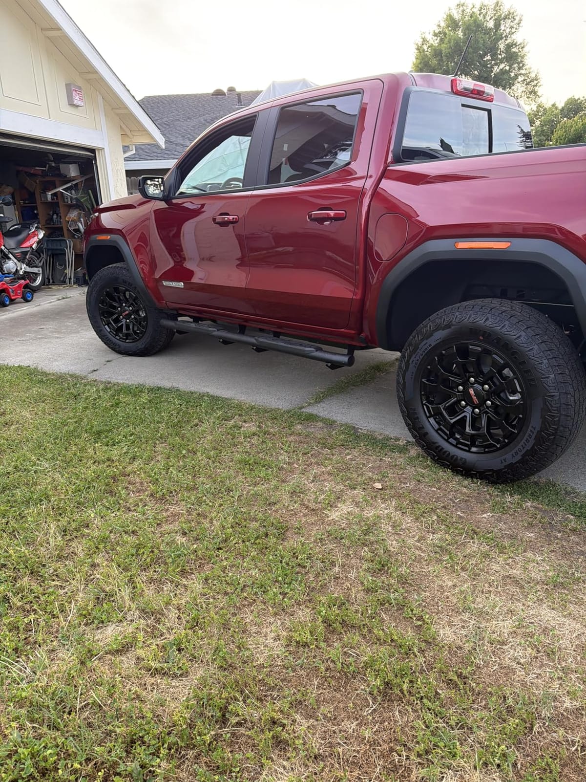 Running Boards for 2015-2026 Chevy Colorado/GMC Canyon Crew Cab customer photo 2