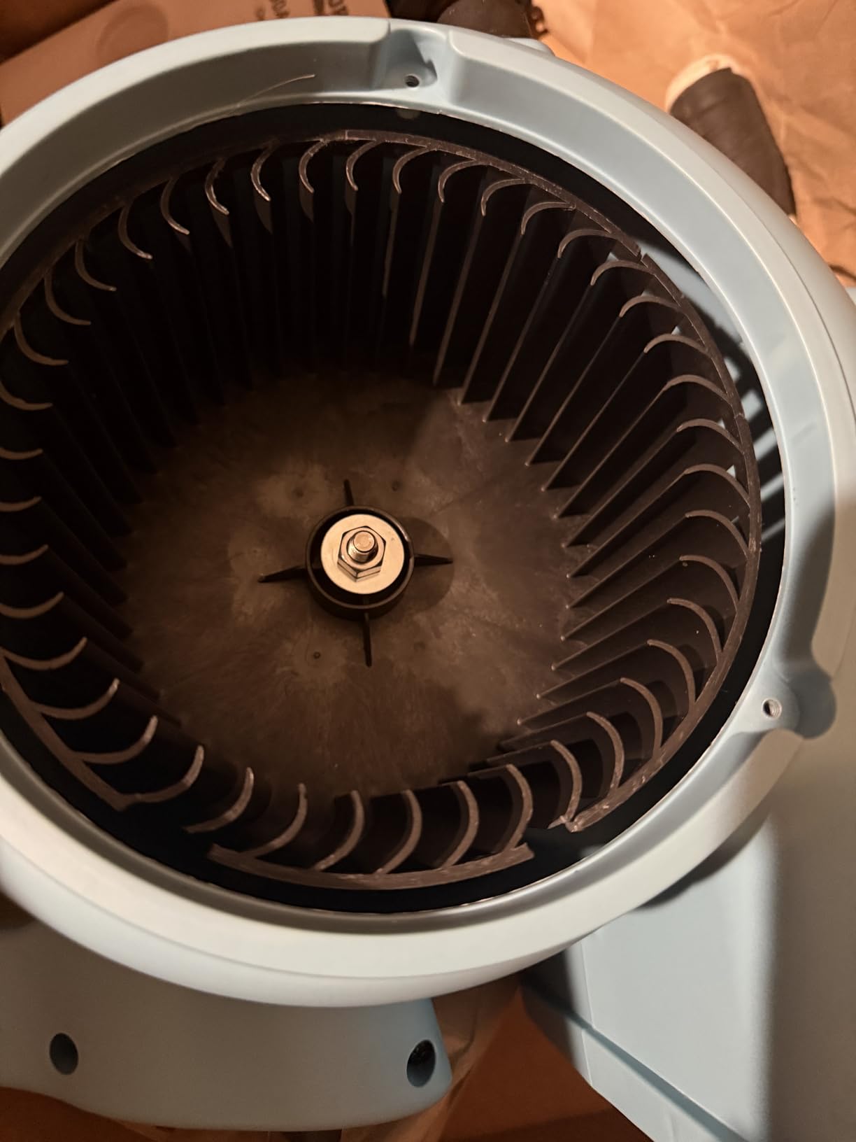 ALORAIR 3 Speed Air Mover Blower Fan 115W 600CFM Utility Floor Fan - Blue customer photo 1