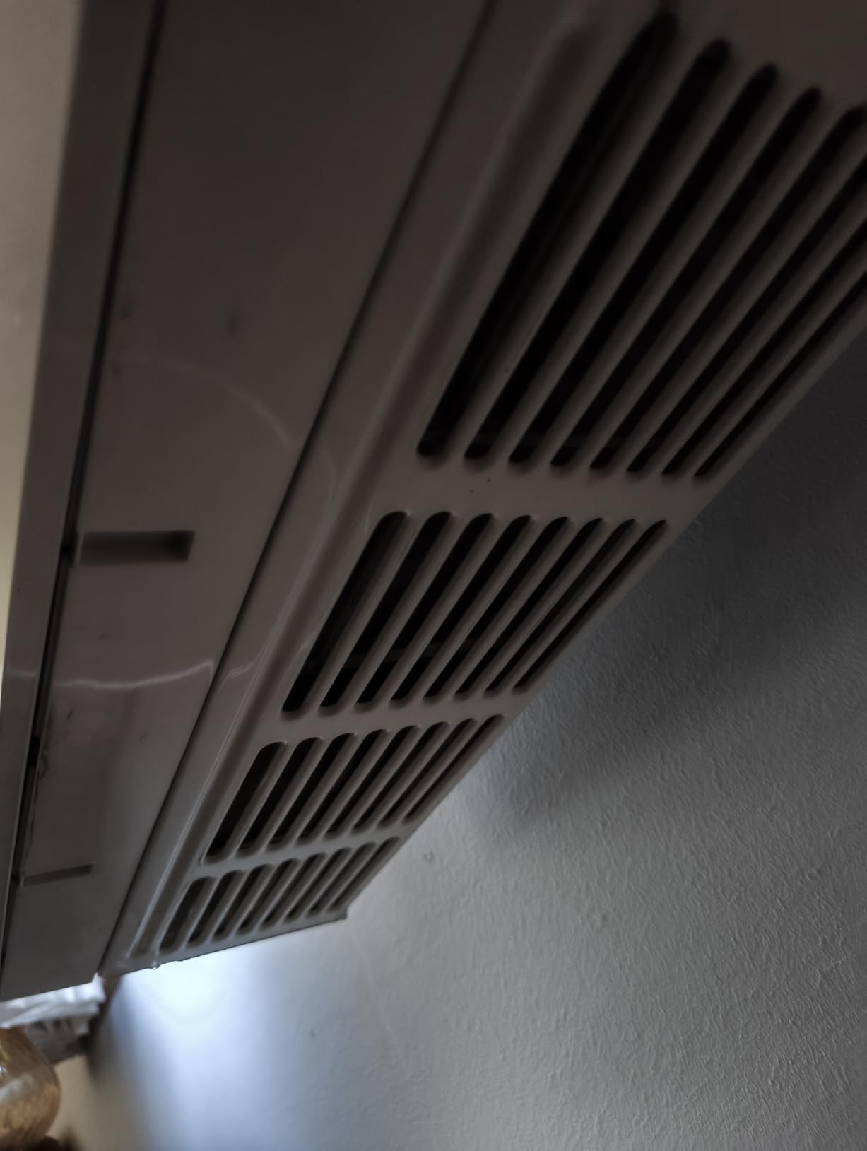 Soleus Air 12,000 BTU Window Air Conditioner with 10,000 BTU Heater, Cooling, 115 Volts, 12.5
