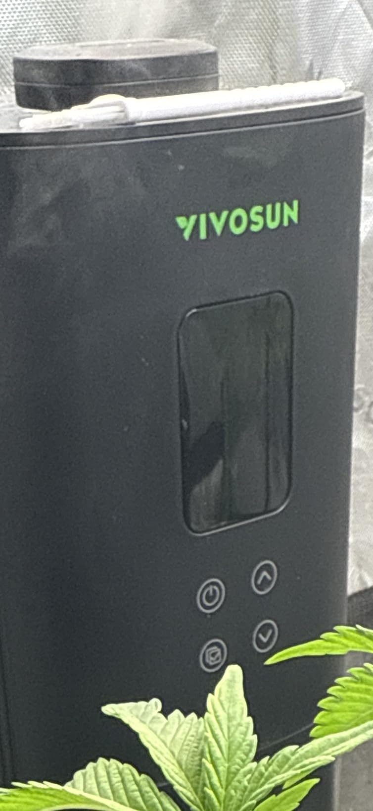VIVOSUN AeroStream H19 Intelligent Environmental 19L Humidifier with Temp & Humidity Probe, Top Control Panel, Smart Remote Control, Designed Specifically for Use with Grow Tents customer photo 1