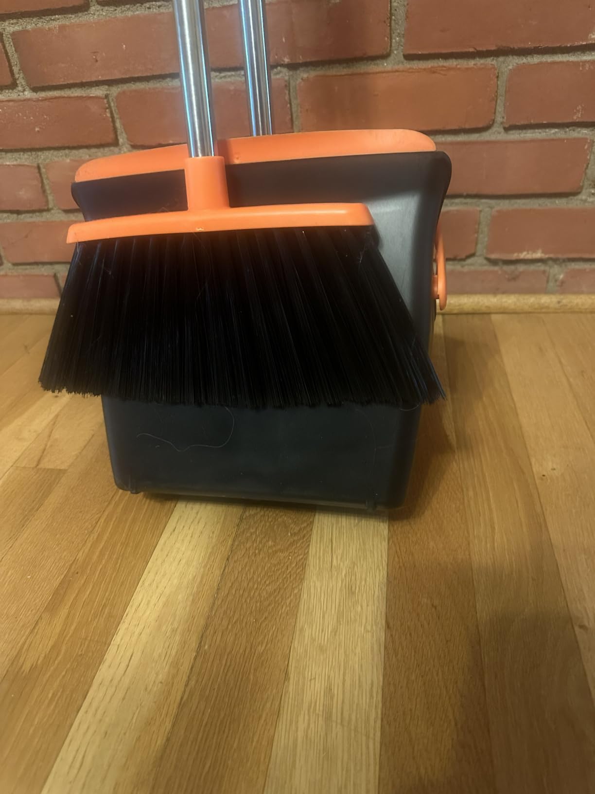 NACENA Broom and Dustpan Set, 52-in Long Adjustable Handle Broom Dustpan Combo with Dustpan Teeth to Automatically Clean Hair Suitable for Home Kitchen Office Hall Floor(Black&Red) customer photo 2