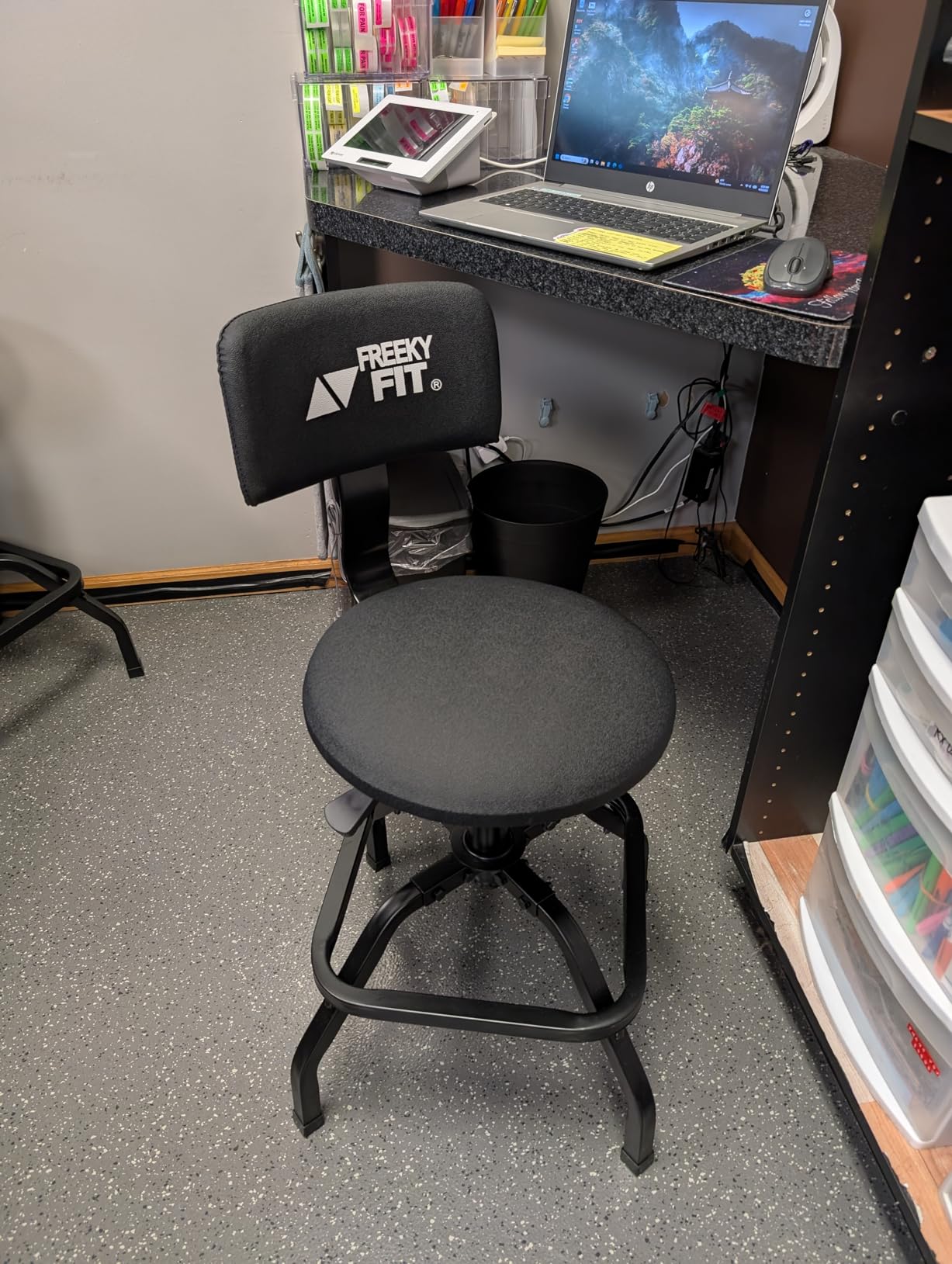 Shop Stool with Backrest, Mechanic Garage Stool for Workshop, Adjustable Shop Stools Chair, Padded Workbench Stools for Men Women, 300 LBS Capacity, 360° Swivel PVC Seat, Heavy Duty, Black customer photo 1