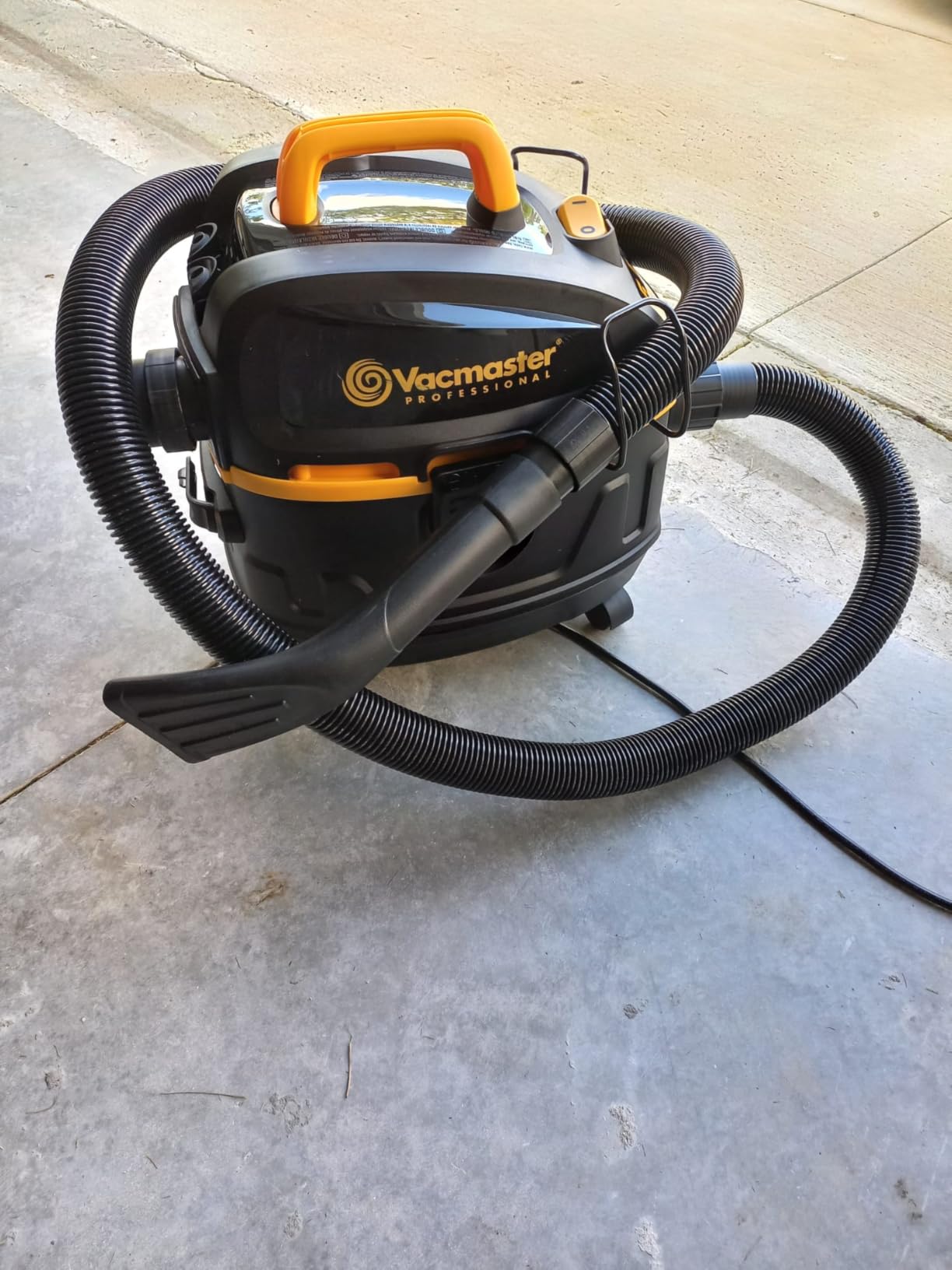 Vacmaster Professional Beast Series VFB511H 0201 5-Gal 5.5 PHP Wet/Dry Vac customer photo 1