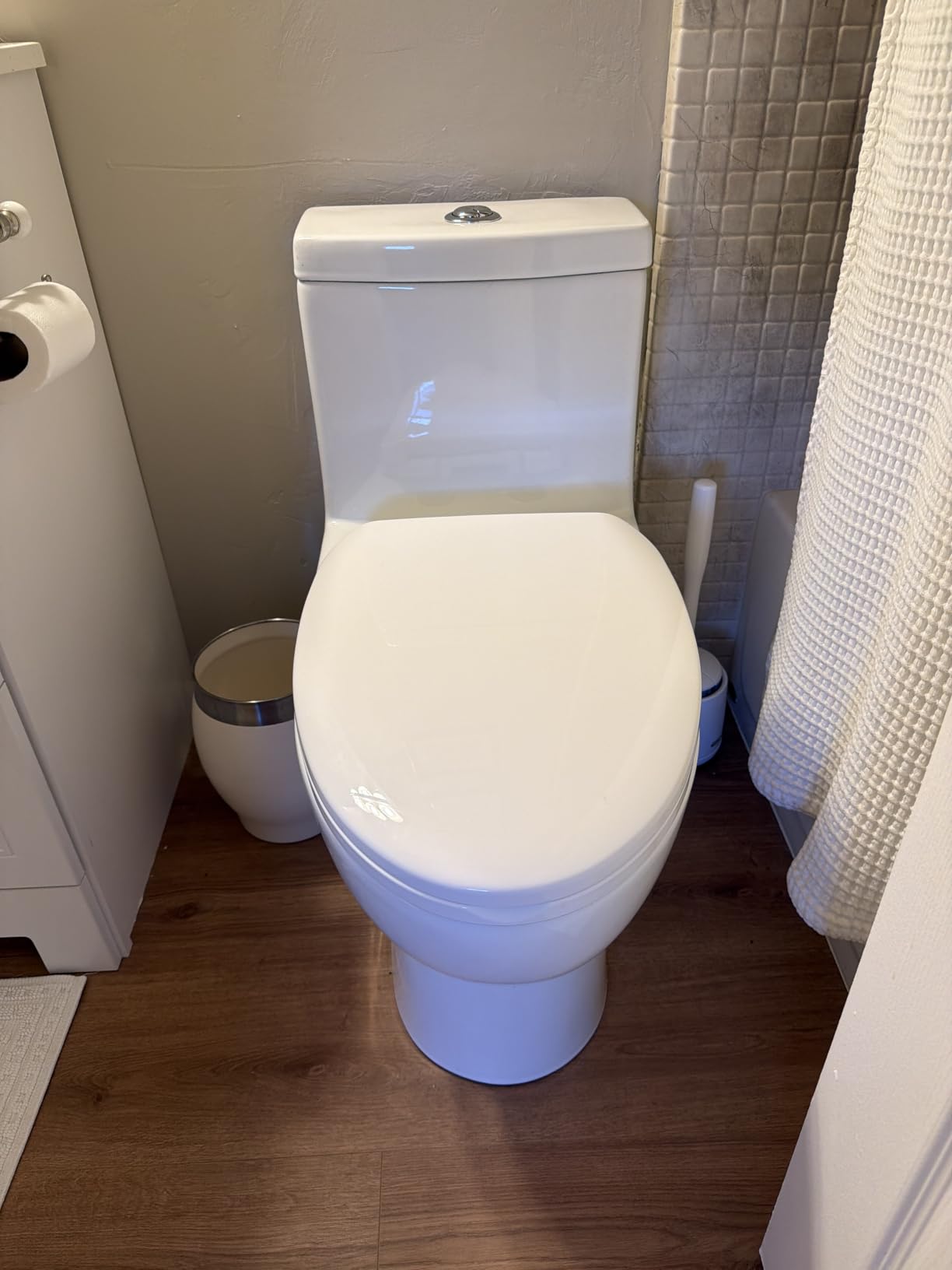 HOROW HR-ST076WD One Piece Toilet, Dual Flush, Compact Skirted Design customer photo 2