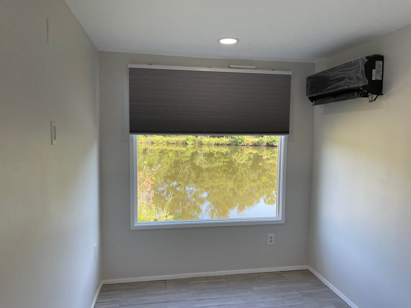 Graywind Motorized Blackout Cellular Shades, Custom Size,Melange Coffee customer photo 2