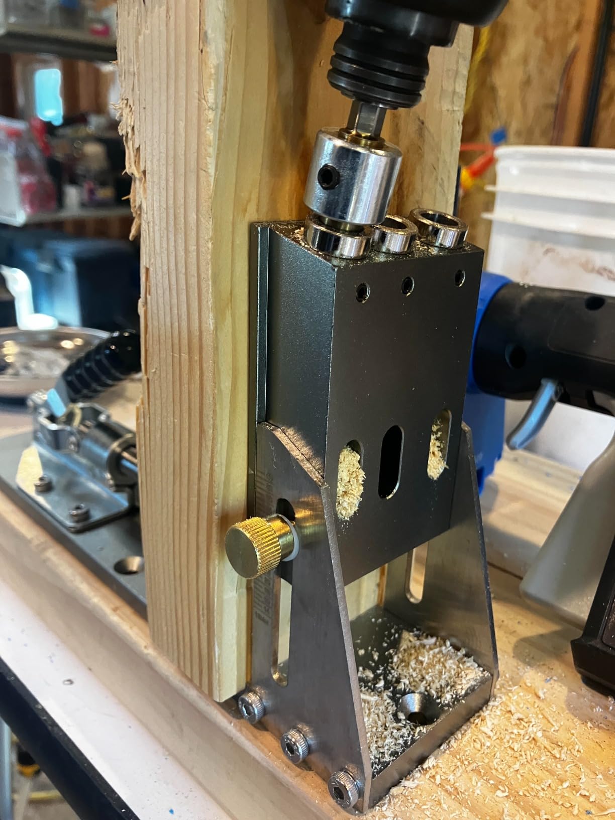 Kolvoii Pocket Hole Jig Kit, Adjustable Drill Guide, 1/2 to 3-1/8 in customer photo 1