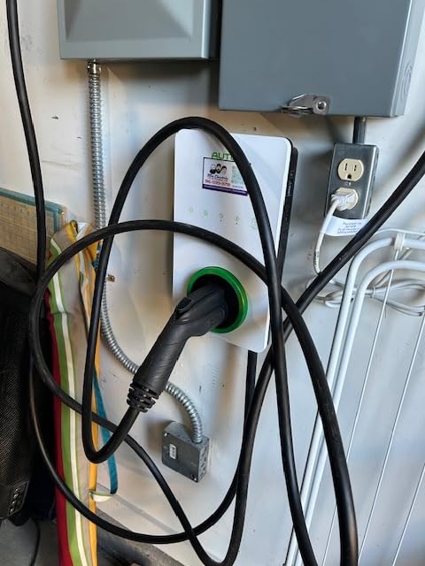 Autel 40A Level 2 EV Charger, 240V NEMA 14-50 J1772, WiFi, 25ft Cable customer photo 1