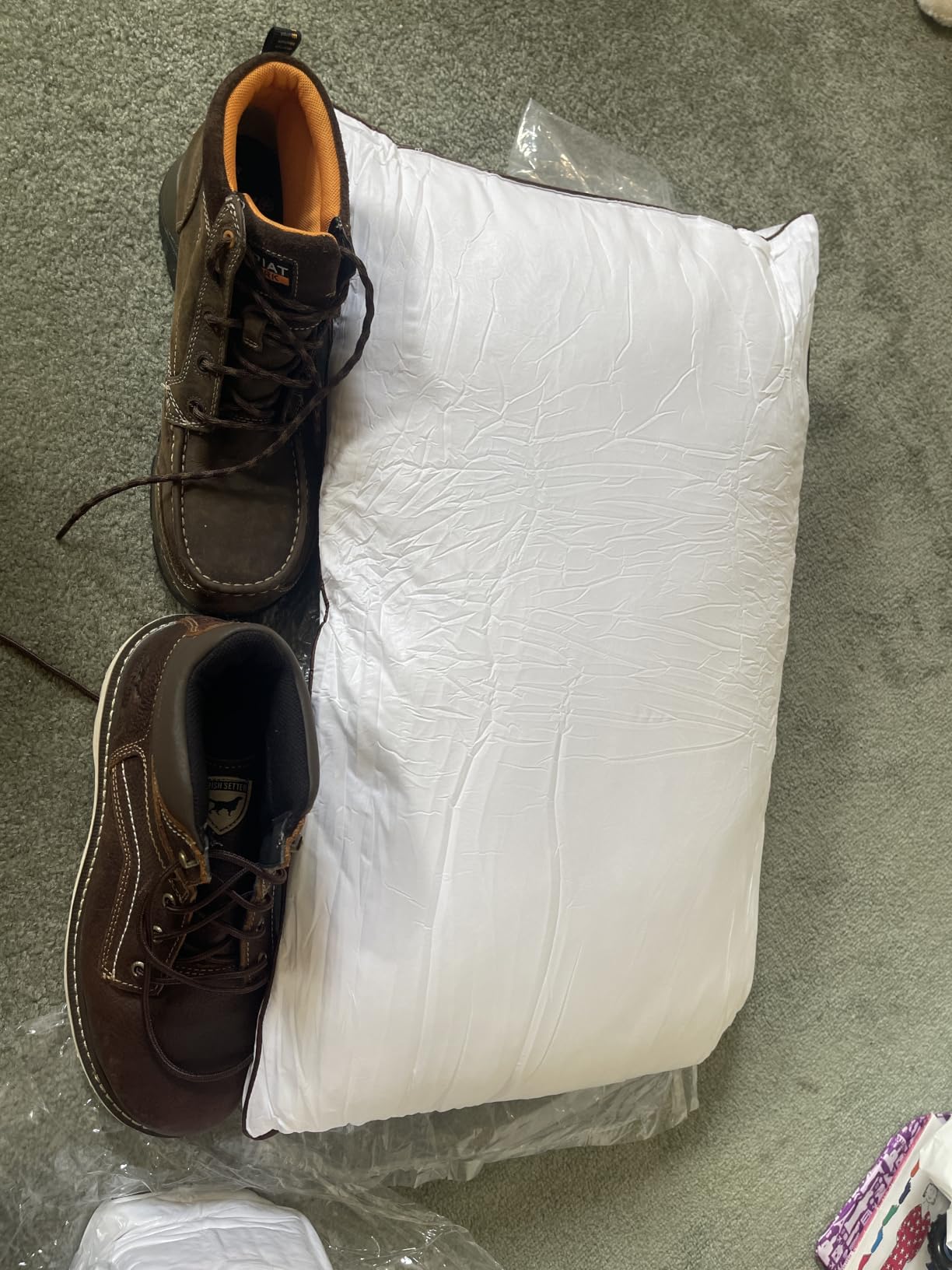 HUXMEYSON Pillows Standard Size Set of 4, Down Alternative Fill customer photo 2