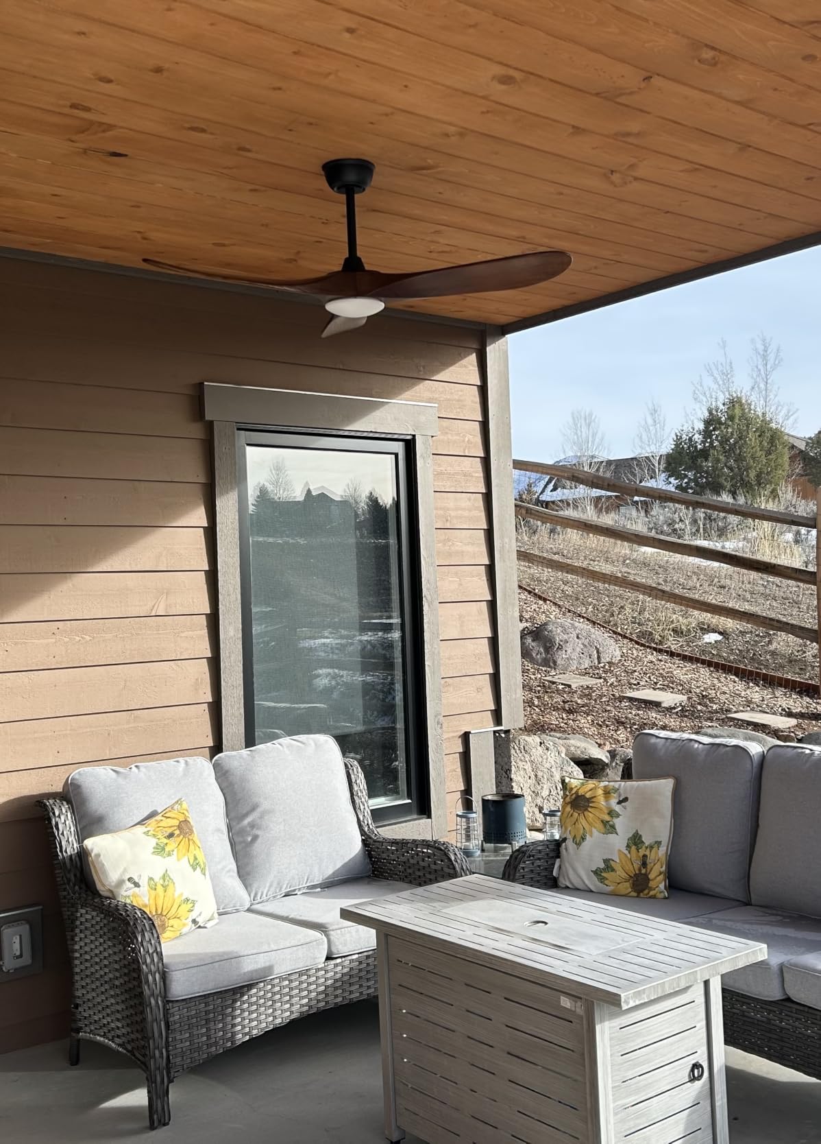 Haipeel 52 Inch Outdoor Ceiling Fan with Light and Remote, Solid Wood customer photo 1