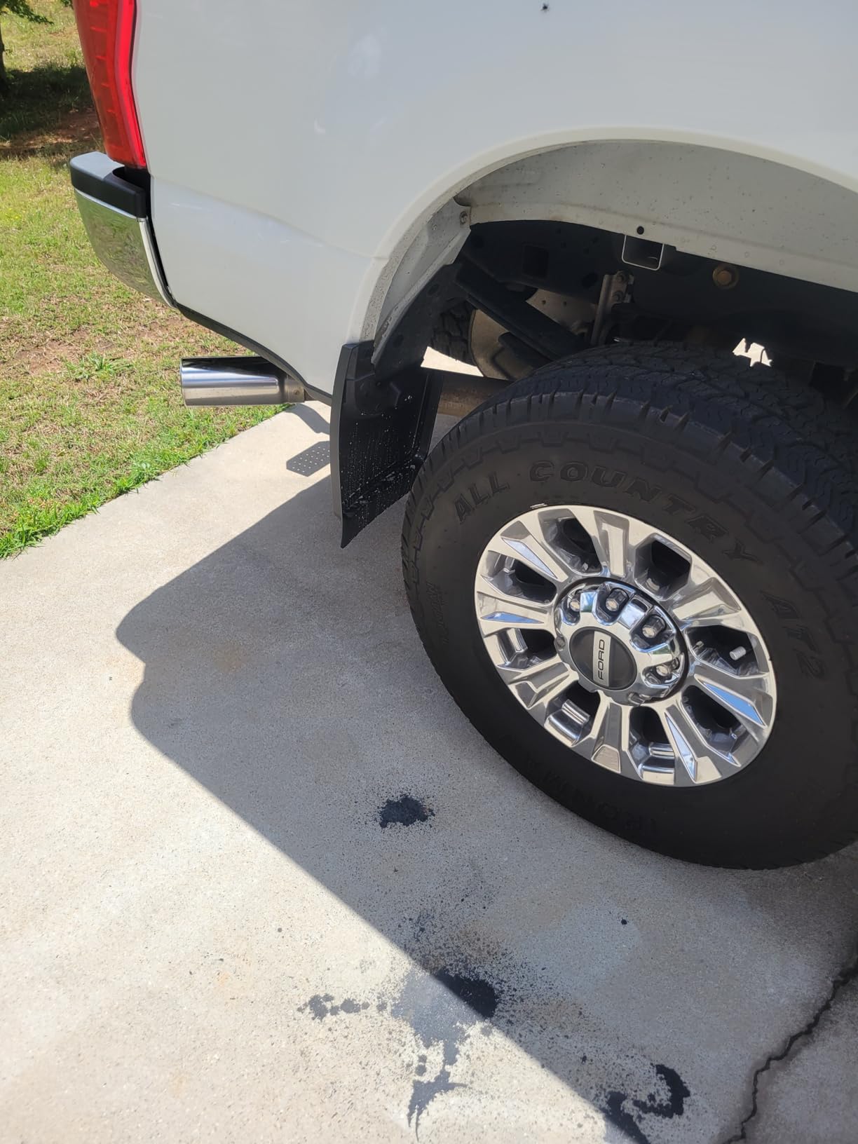 Mud Flaps for 2017-2026 Ford F-250/F-350 Super Duty Without OEM Fender Flares (Single Rear Wheels), No Drill Splash Guards Front & Rear Truck Mud Guards Accessories Set(4pcs) customer photo 1