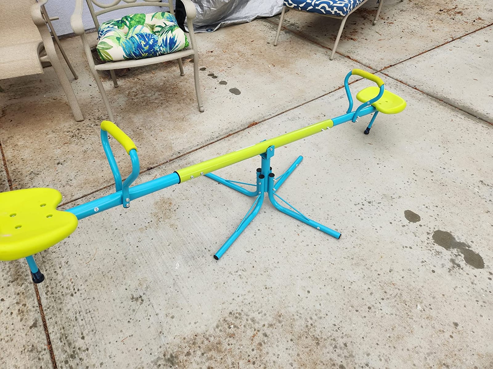 Amictoy Teeter Totter for Kids, 360° Spinning Seesaw, 100 lb Seat customer photo 2