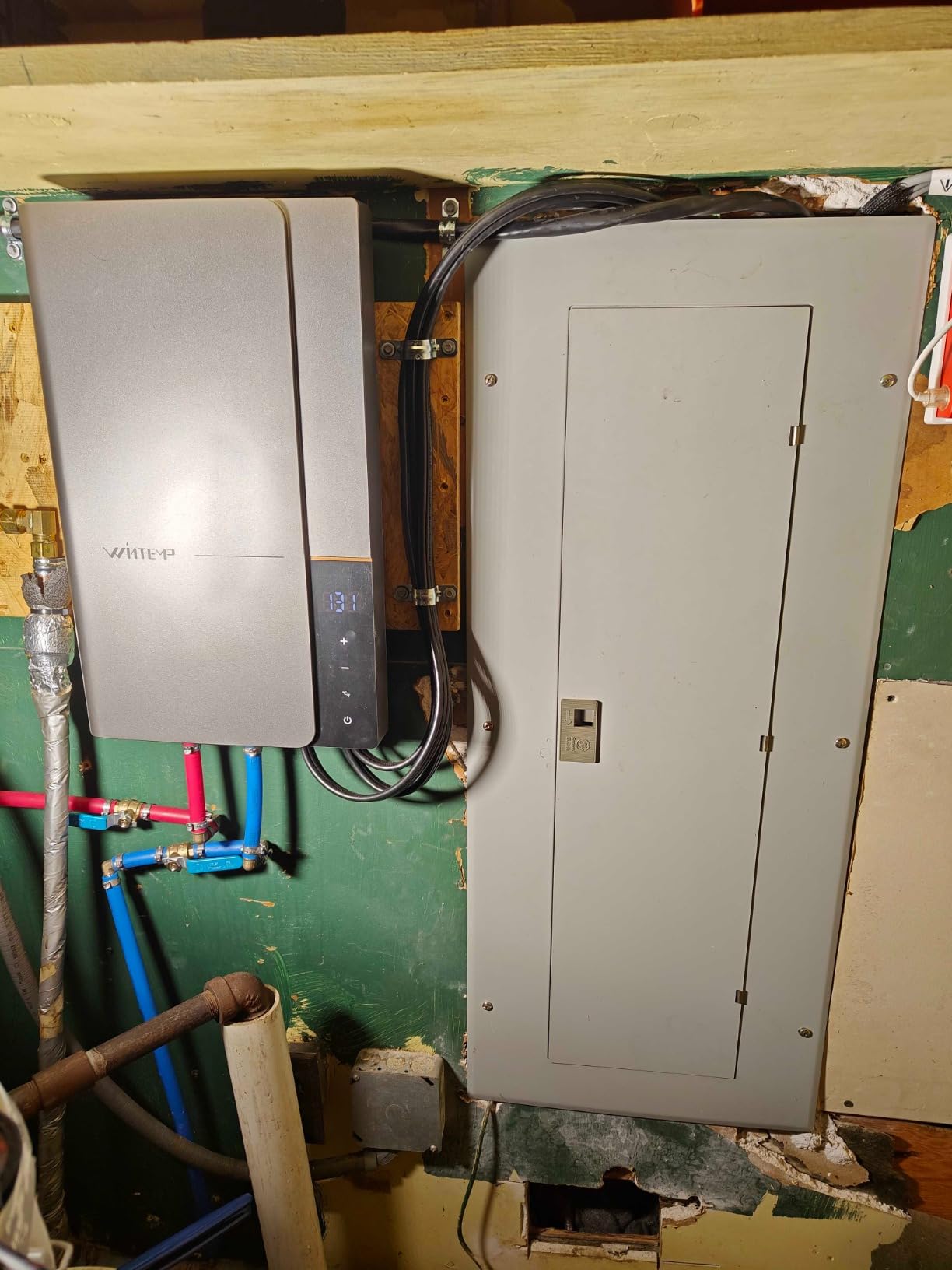 36kW Electric Tankless Water Heater 240V ETL Certified WiFi customer photo 1