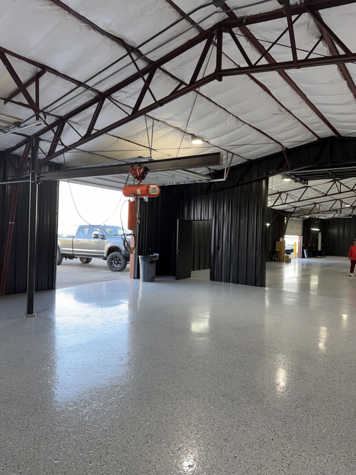x9 Airless Paint Sprayer, 650W 3000 Psi, 0.39 Gpm customer photo 1
