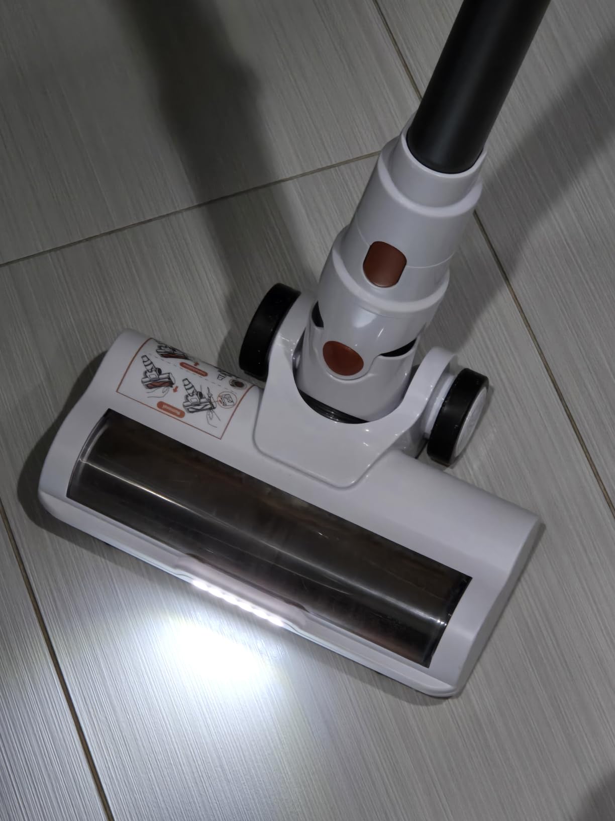 Tikom V500 Cordless Vacuum Cleaner for Home, 40000Pa/450W Stick Vacuum with LED Touch Screen, Charging Wall Dock, Anti-Tangle, Lightweight Handheld Vacuum for Pet Hair, Hard Floor, Carpet customer photo 2