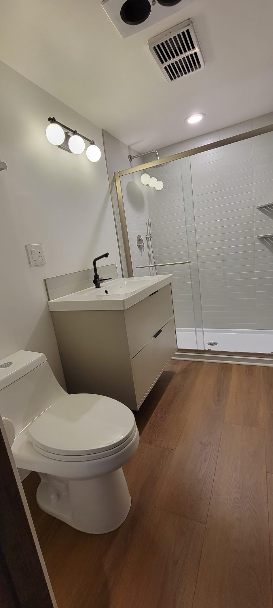 EVOLVE Premium Bathroom Exhaust Fan w/Continuous Run, 110-130-150 Selectable CFM customer photo 1