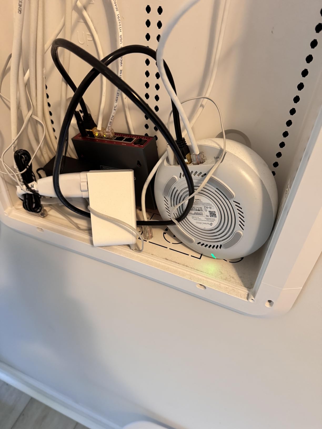 Deco 7 Dual-Band BE5000 WiFi 7 Mesh Wi-Fi System 4-Stream 5 Gbps, 240 Mhz customer photo 2