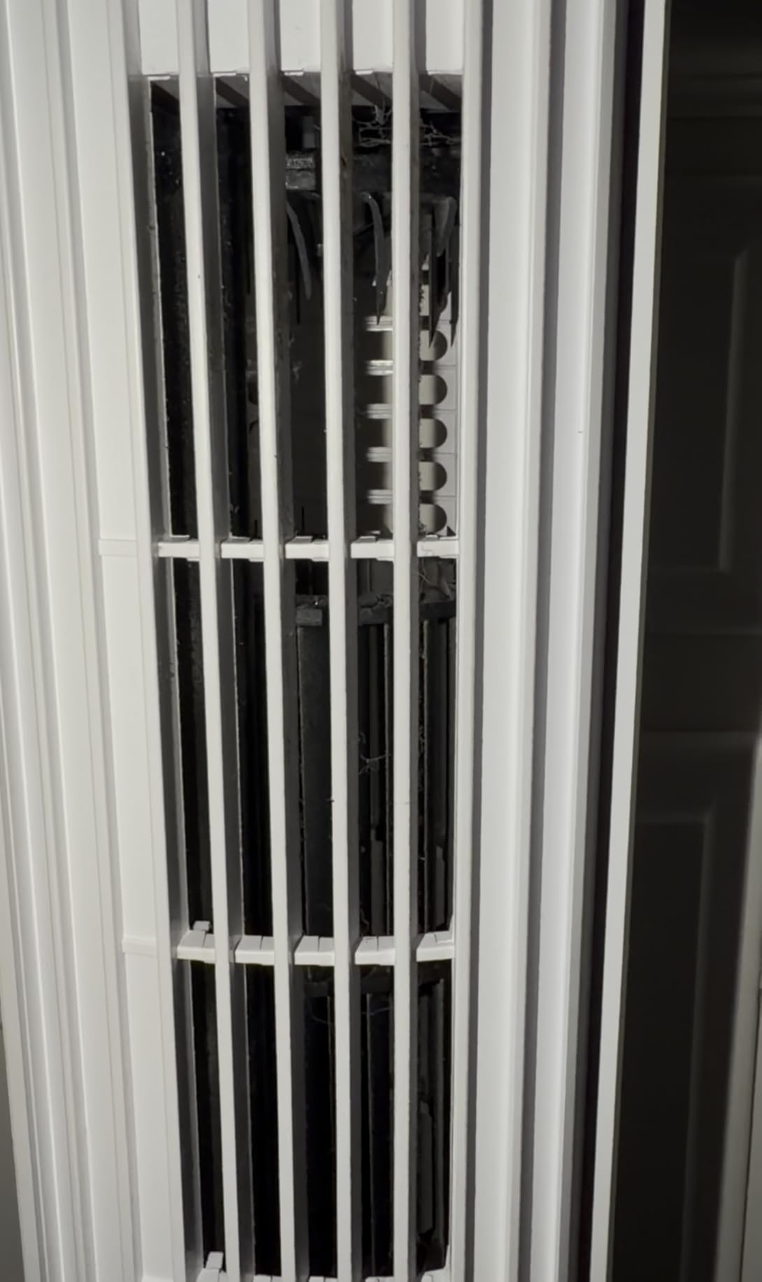 GoveeLife 36 in. Black Tower Fan for Bedroom, 5 Modes 8 Speeds up to 25ft/s customer photo 2