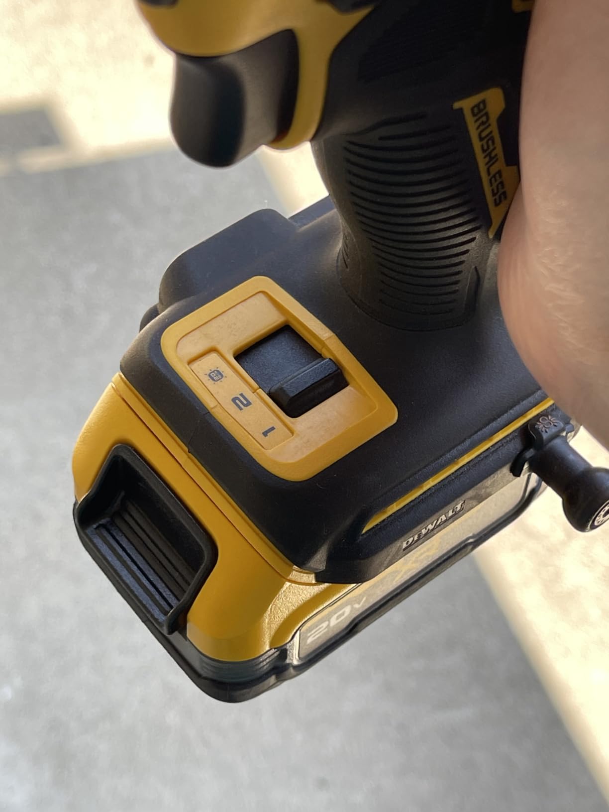 DEWALT 20V MAX 1/4 Inch Hydraulic Impact Driver (DCF870B) customer photo 2