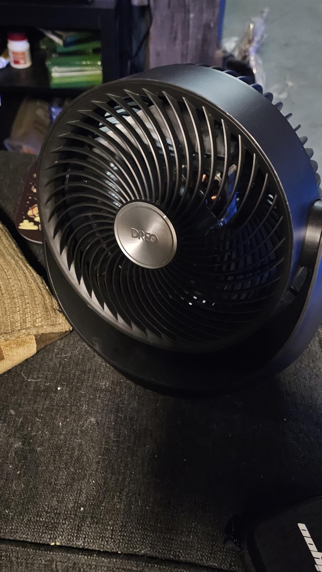 DREO Fan for Bedroom, Table Air Circulator for Whole Room, 11 Inch, 60ft Strong Airflow, 120° adjustable tilt, 20db Low Noise, Quiet, 3 Speeds, Desk Fan for Home,Office, Kitchen customer photo 1