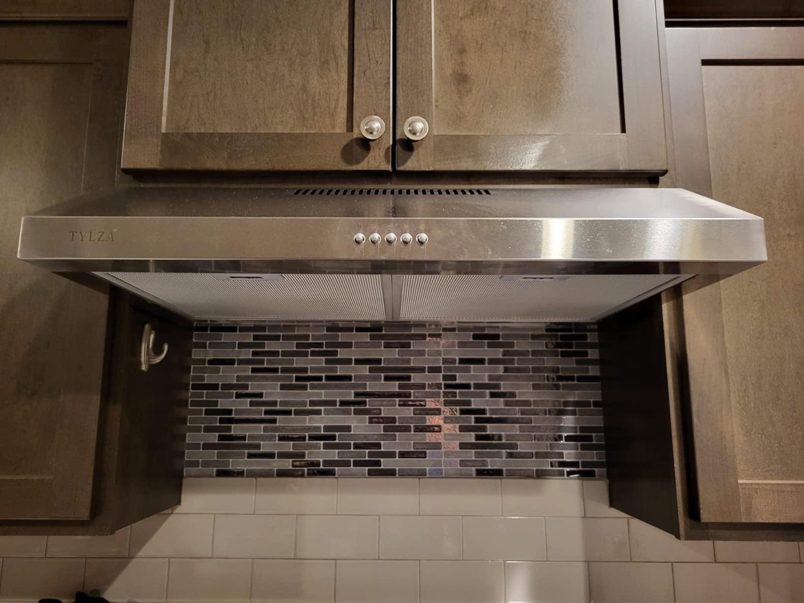 1200 CFM Wall Mount Range Hood 30 Inch, Stainless Steel Flat Design customer photo 1