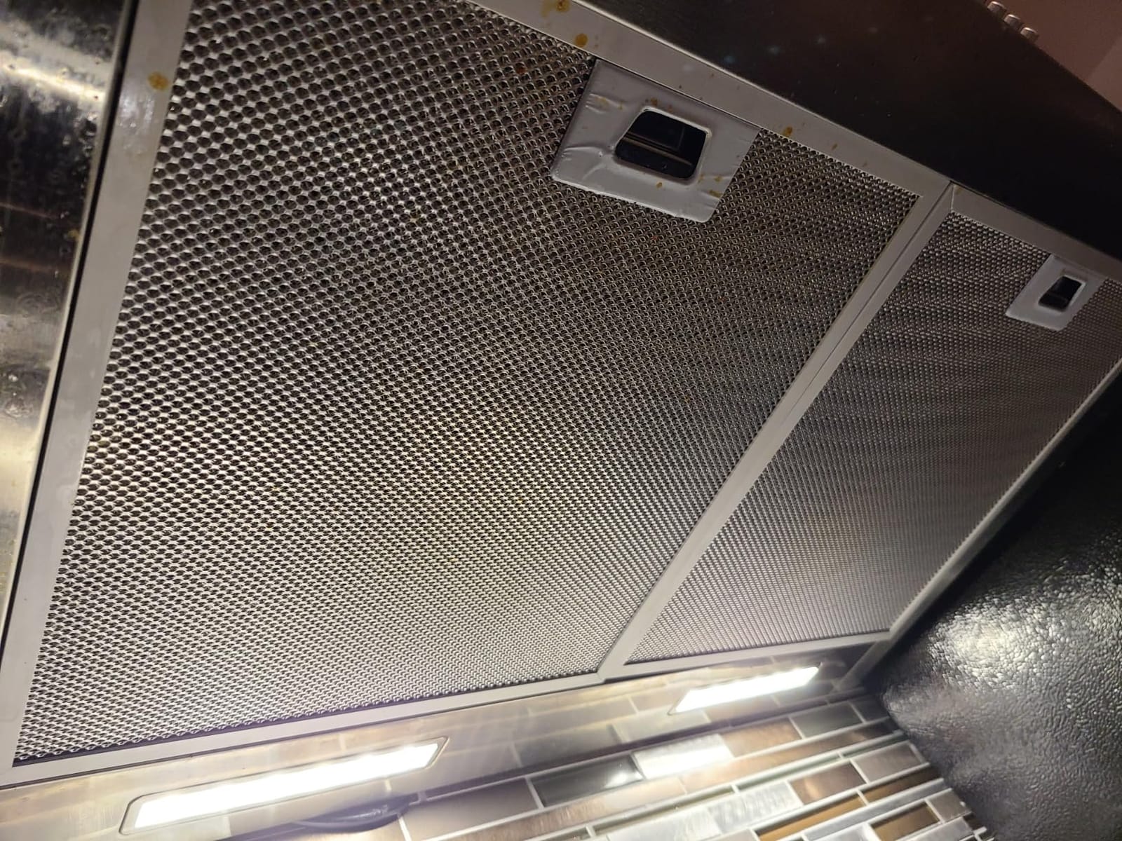 1200 CFM Wall Mount Range Hood 30 Inch, Stainless Steel Flat Design customer photo 2