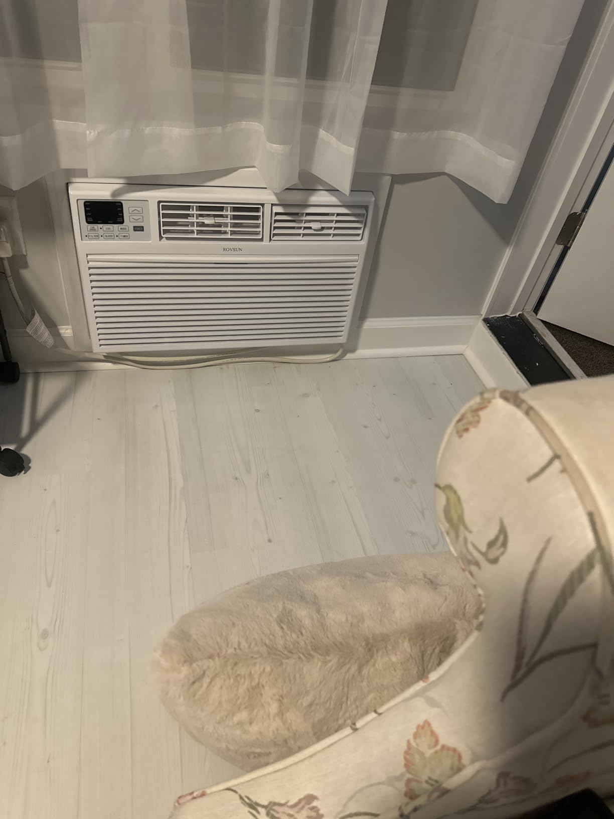 ROVSUN Smart 12000 BTU Through the Wall Air Conditioner with Heat, Wall AC Unit & Heater Combo with Remote, APP & Voice Control & Timer Function, Compatible with Alexa/Google Assistant, 230V/60Hz customer photo 1