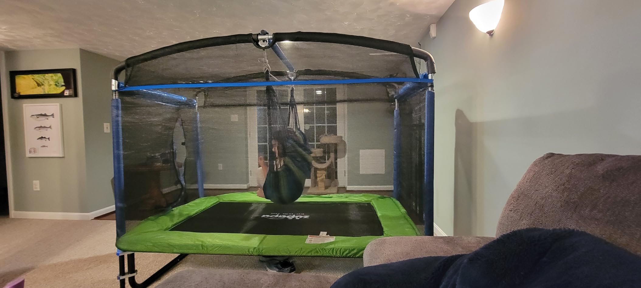 Zupapa 4X6FT Rectangle Trampoline with Basketball Hoop, and Safety Net - Indoor/Outdoor Kids Trampoline for Toddlers Ages 3-6, 220LBS Capacity, Heavy-Duty Galvanized Steel Frame customer photo 1