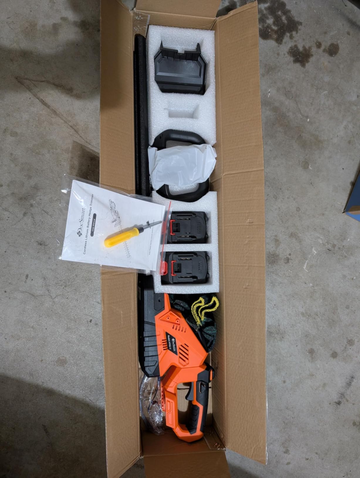 Hedge Trimmers Cordless with Battery, 3000RPM Brushless Motor customer photo 1