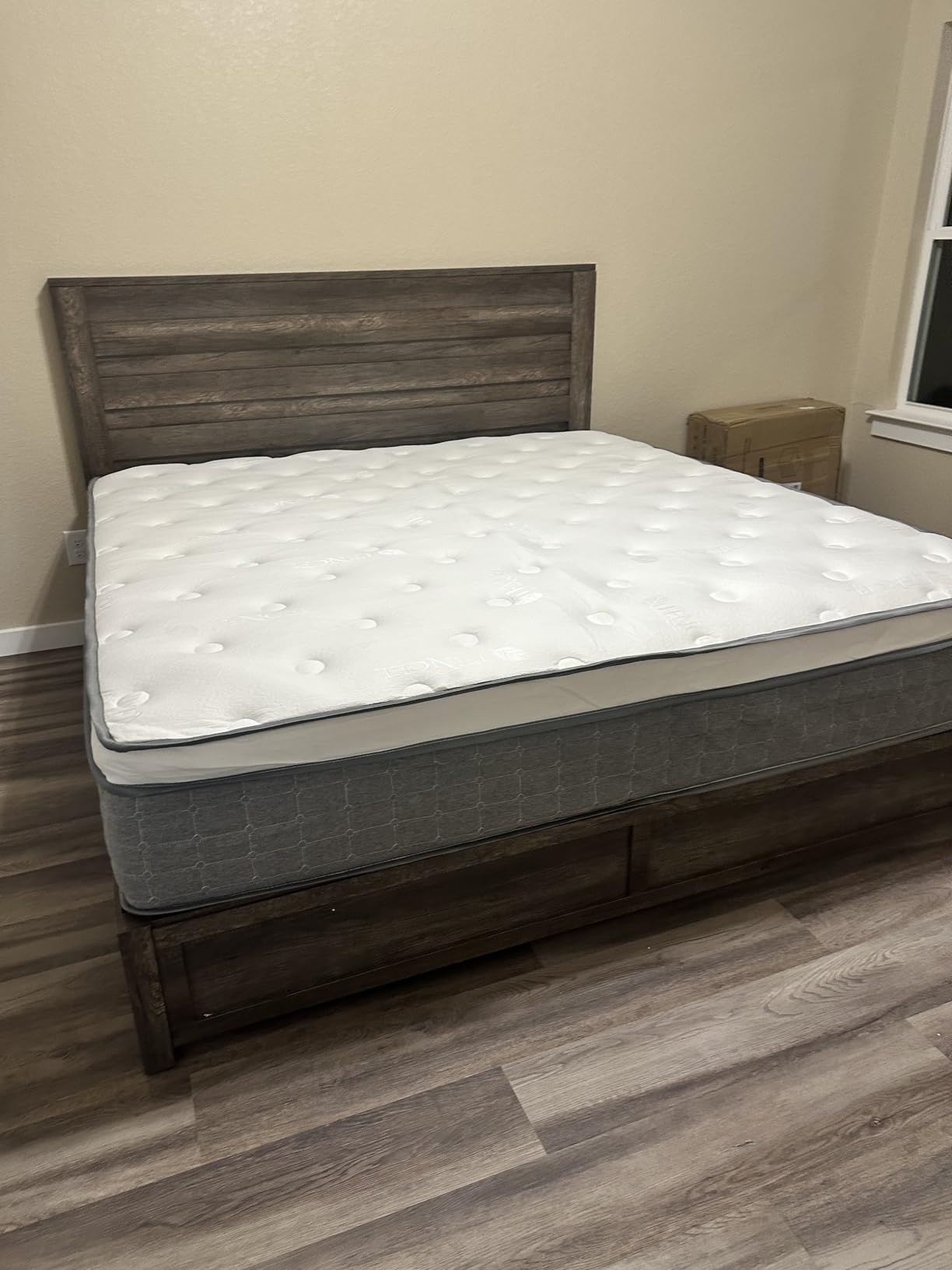 LUXOAK 3 Piece Slatted Bedroom Set Queen Bed Frame & 2 Nightstands, Grey customer photo 2