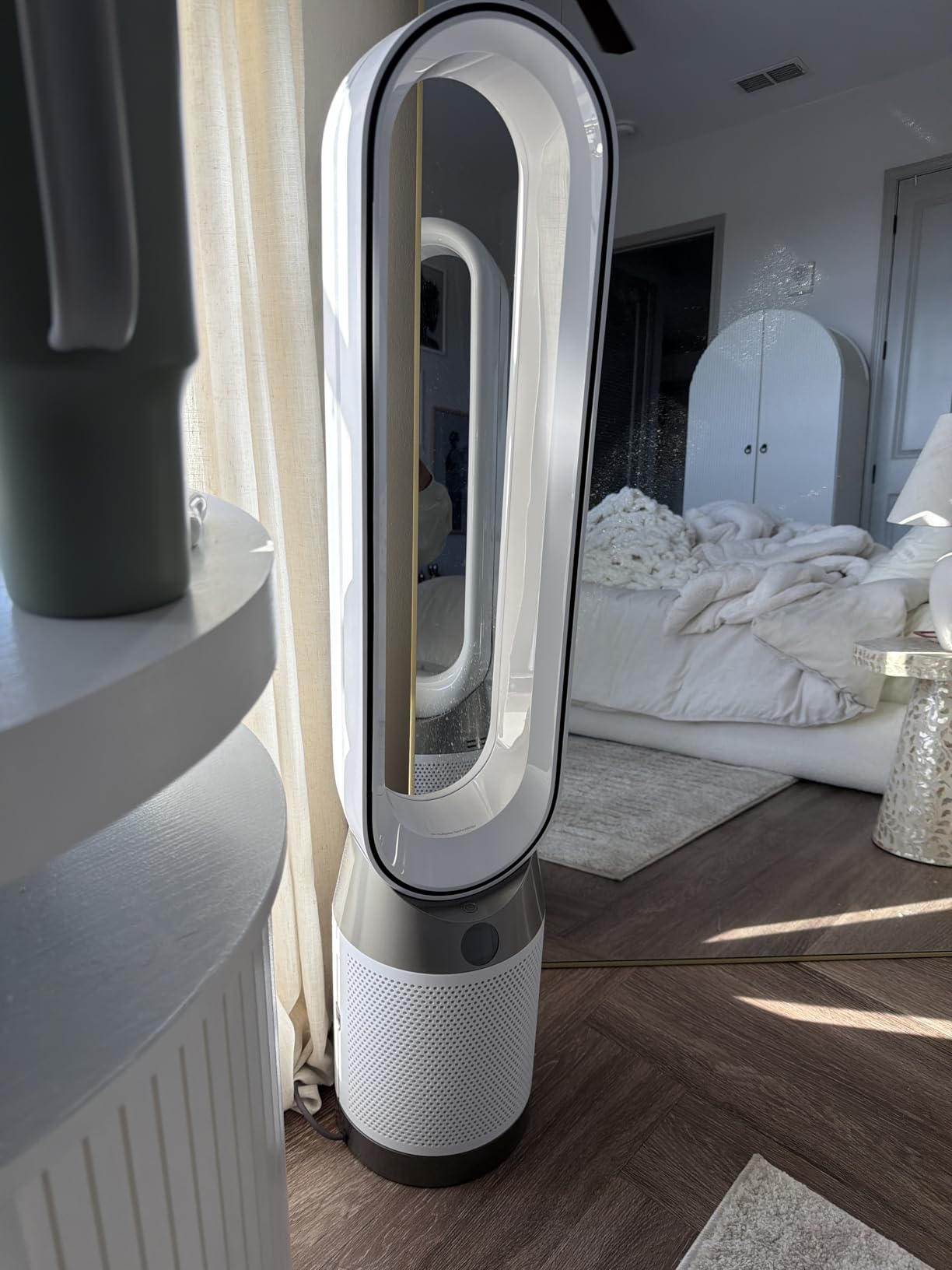 Dyson Purifier Cool PC1, HEPA Air Purifier Tower Fan, App and remote controlled, 350° oscillation, 10 levels, bladeless (White) customer photo 2